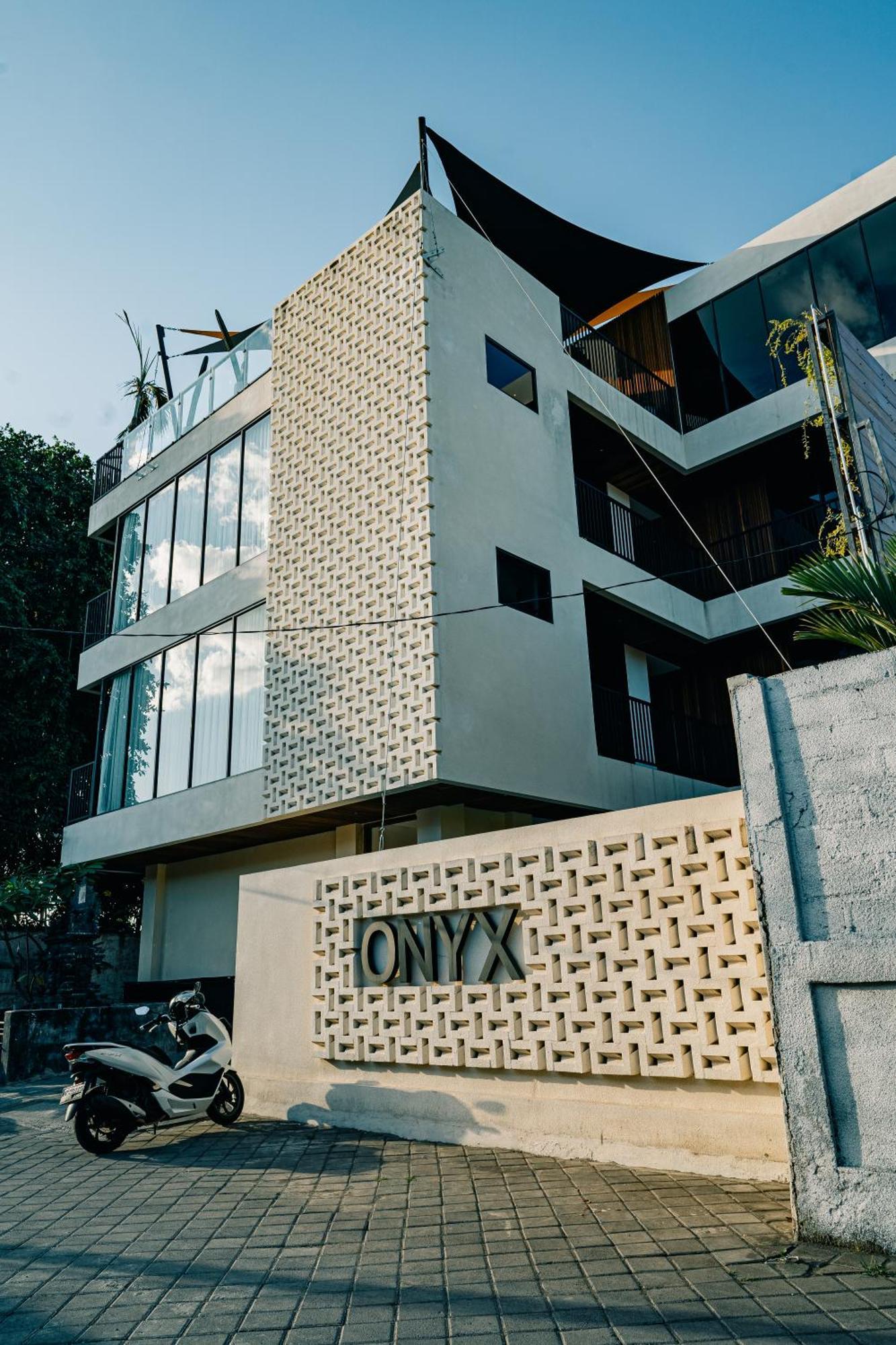 Onyx Beach Hotel ชังกู ภายนอก รูปภาพ
