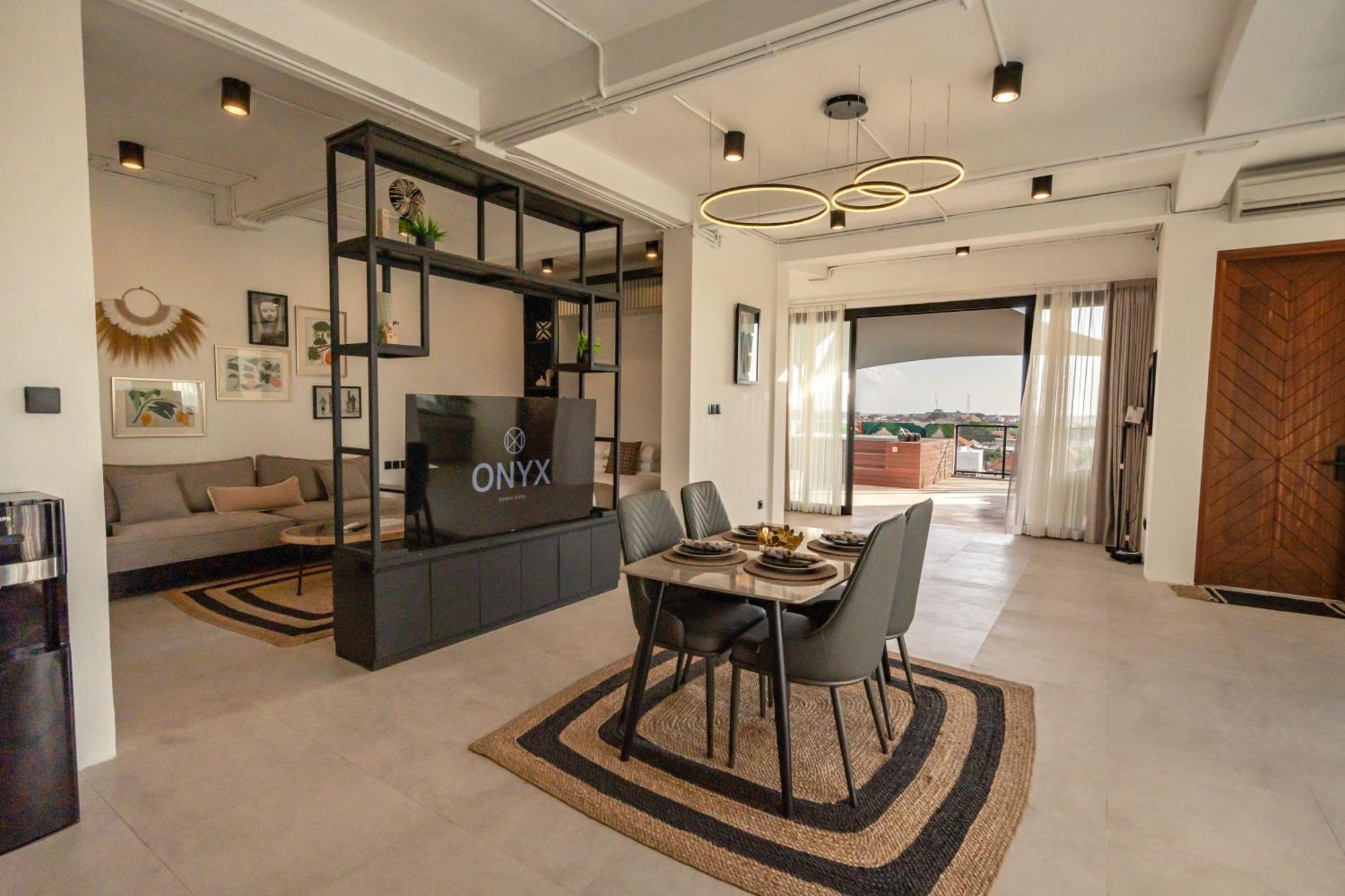 Onyx Beach Hotel ชังกู ภายนอก รูปภาพ